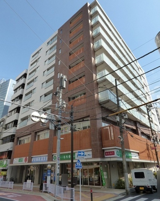 建物外観　オートロック付きです