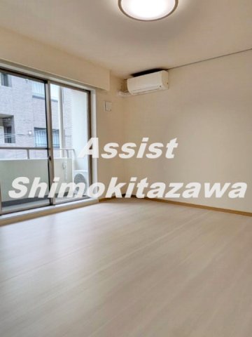 居室・リビング　※同物件参考写真です