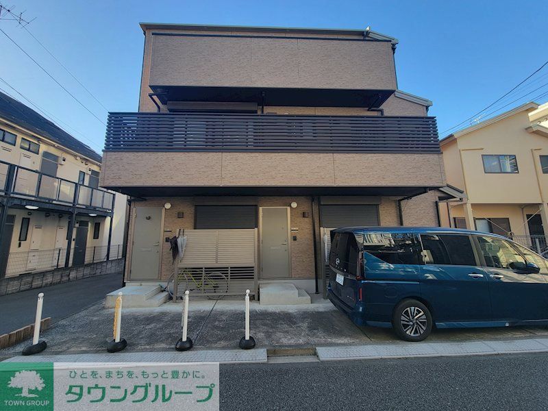 建物外観　駐車場