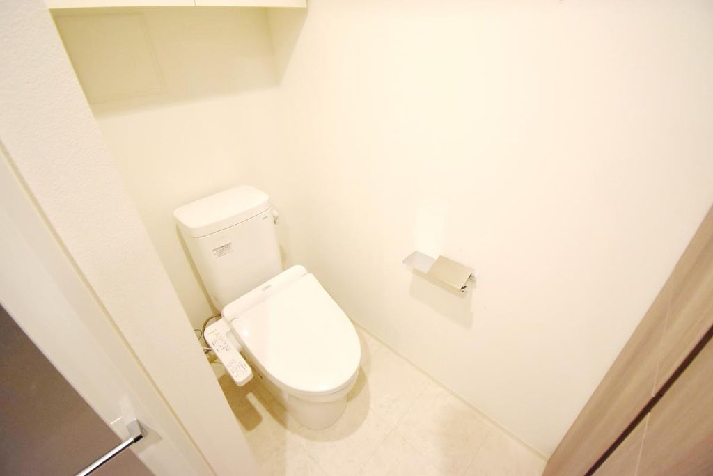 トイレ　※別部屋の参考写真です。
