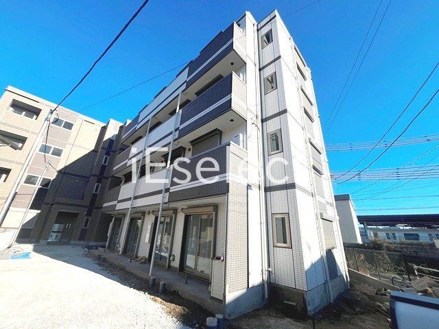 建物外観　２０２６年４月中旬完成のデザイナーズマンション