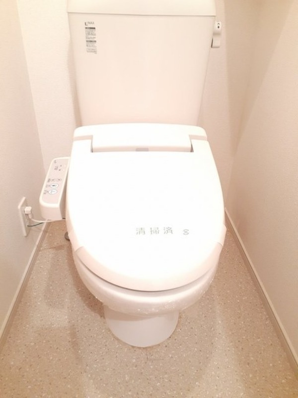 トイレ　図面と現状に相違がある場合には現状を優先