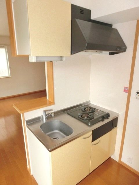 キッチン　２口ガスコンロ付きのカウンターキッチンです。