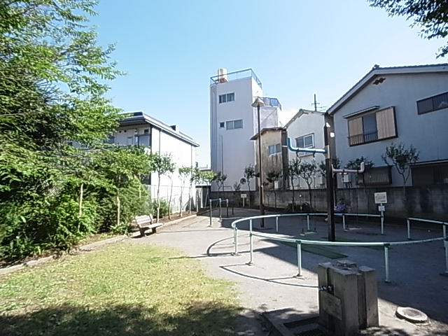 公園　堀切中央児童遊園（公園）まで318m