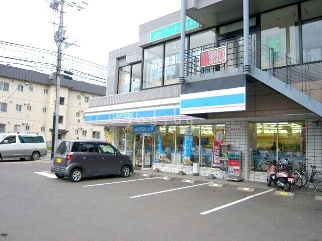 コンビニ　ローソン札幌月寒東一条店（コンビニ）まで116m