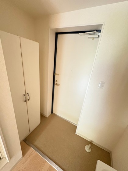 玄関　※別部屋の写真です