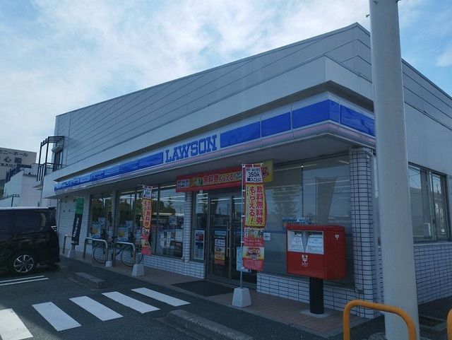 コンビニ　ローソン（コンビニ）まで800m