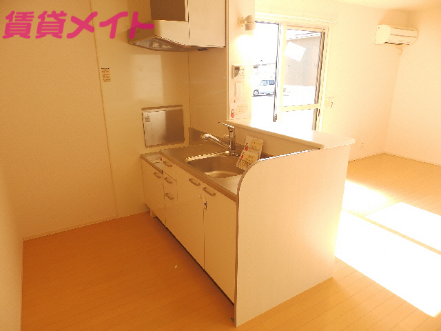 キッチン　同型参考写真