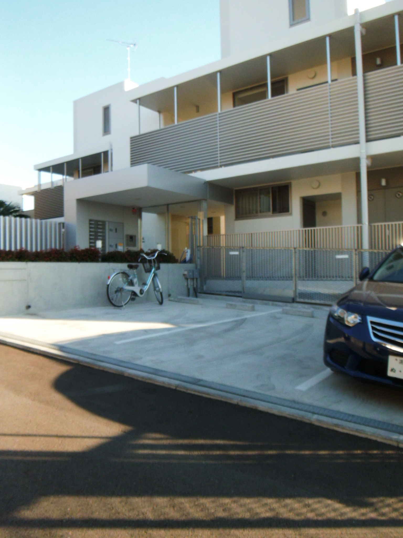 駐車場　敷地内駐車場あります♪