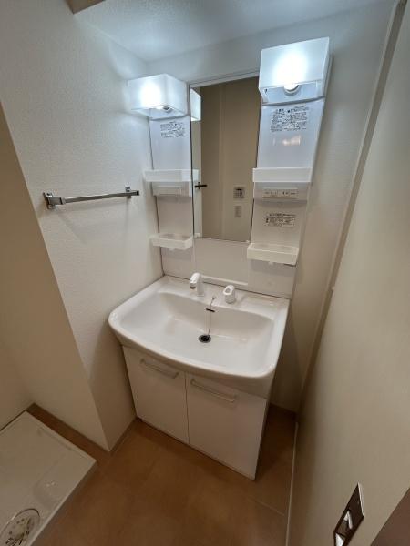洗面設備　シャンプードレッサー付