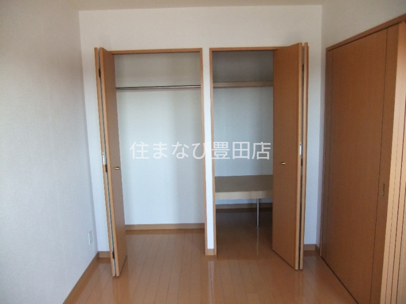 収納　同型タイプ