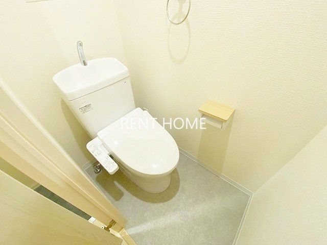 トイレ　ウォシュレット付き