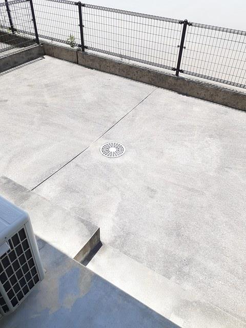 バルコニー　専用庭