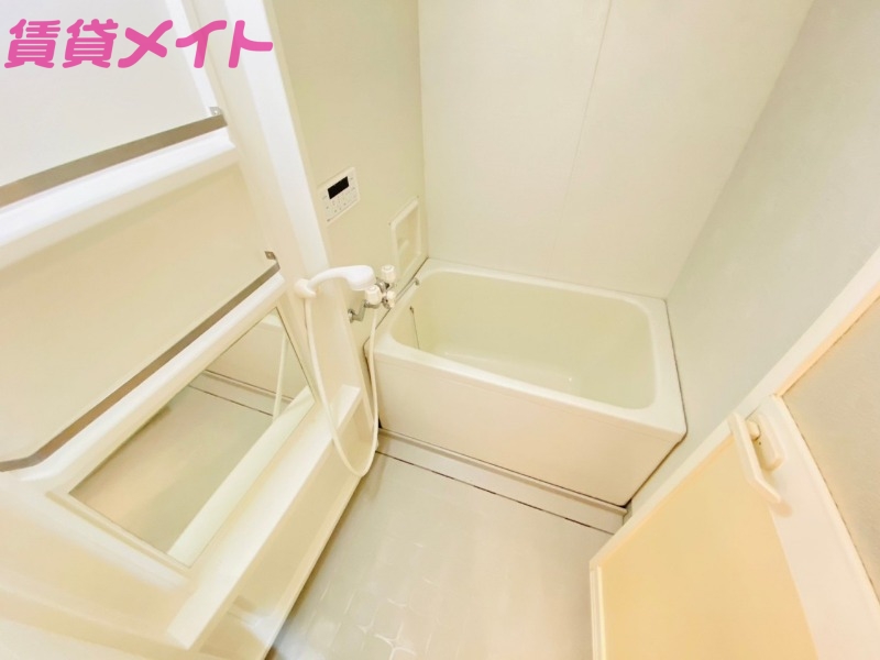 バス・シャワールーム　別部屋参考写真です