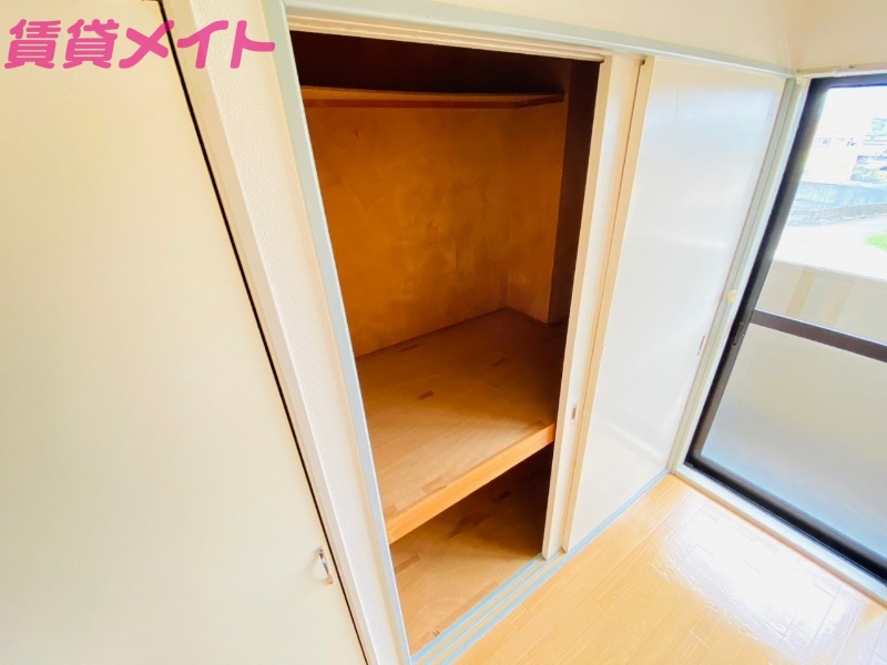 収納　別部屋参考写真です