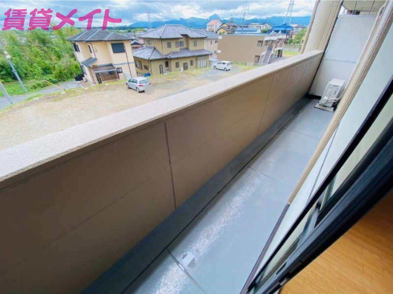 バルコニー　別部屋参考写真です
