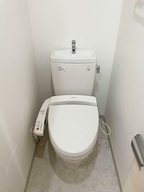 トイレ　※同仕様写真