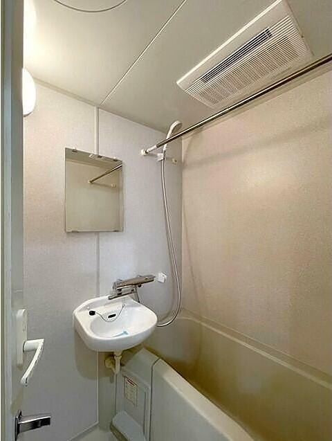 バス・シャワールーム　※同仕様写真