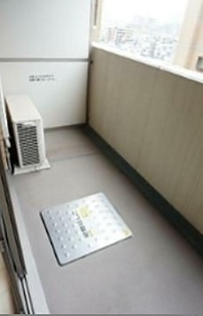 バルコニー　※同仕様写真