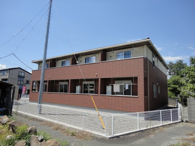 建物外観　落ち着いた雰囲気の外観です