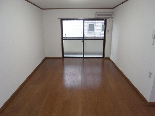 居室・リビング　同間取り別部屋です