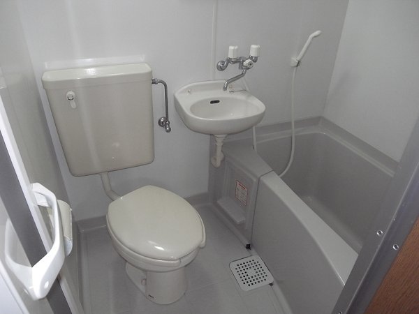 バス・シャワールーム　同間取り別部屋です