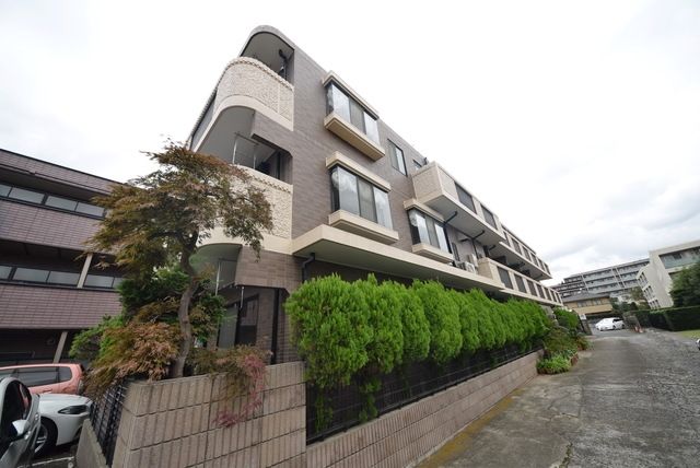 建物外観　★緑の多い住宅街です★