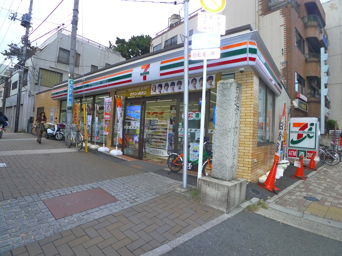 コンビニ　セブンイレブン（コンビニ）まで155m