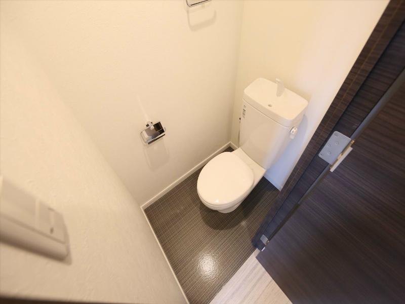 トイレ　トイレ（お風呂トイレ別）温水洗浄暖房便座取り付け可