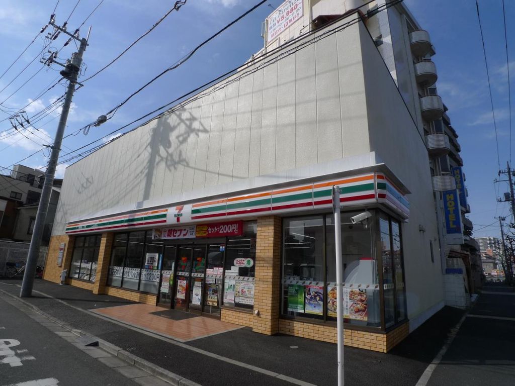 コンビニ　セブンイレブン足立西保木間4丁目店（コンビニ）まで240m