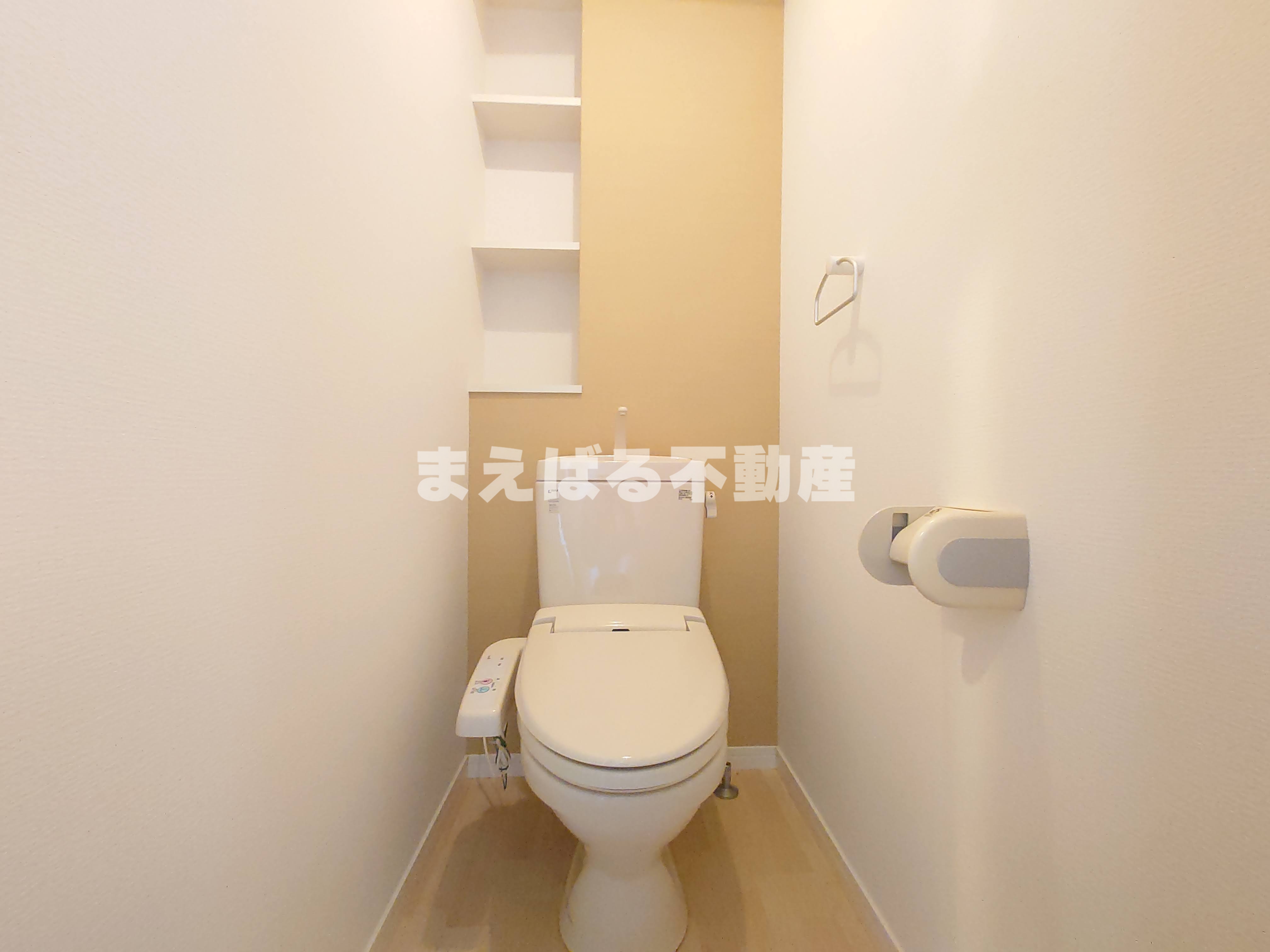 トイレ　温水洗浄便座　※写真別部屋