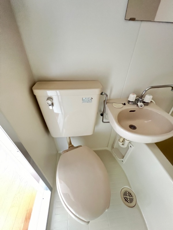 トイレ　別部屋参考写真
