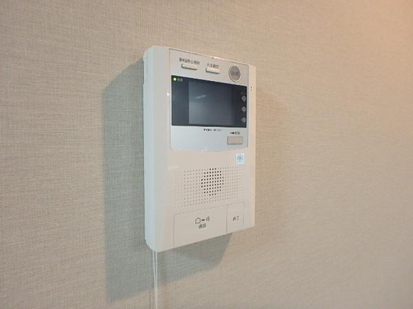 その他設備　防犯対策にもなるモニター付インターホン