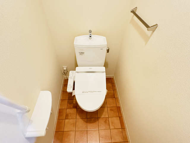 トイレ　シャワー付トイレです