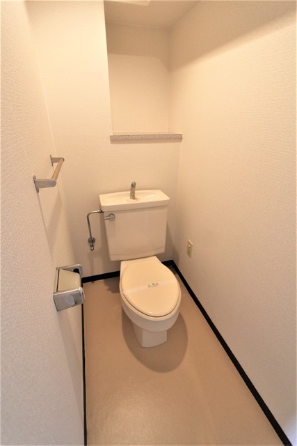 朝日プラザツインテージ神戸イーストのトイレ写真