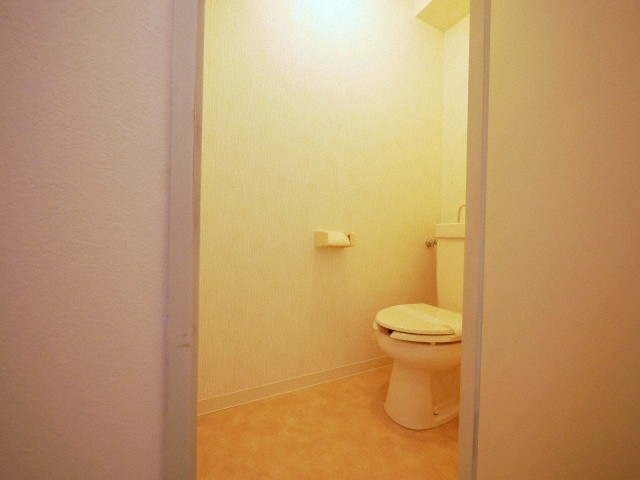 トイレ　ゆったりとした空間のトイレです