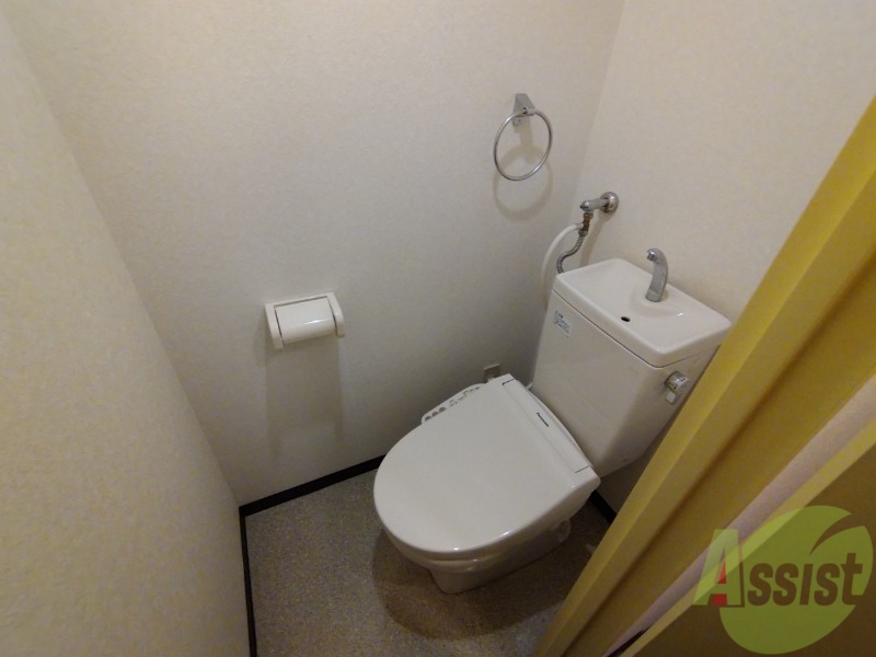 トイレ　トイレです。ウォシュレット付を探している方、おすすめです。