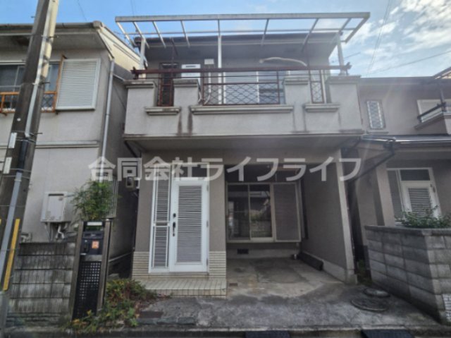 建物外観　外観は落ち着いています