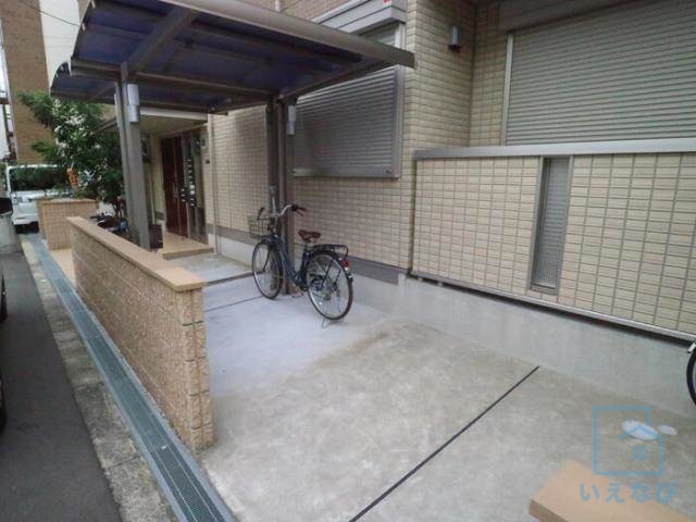 ロビー　駐輪場