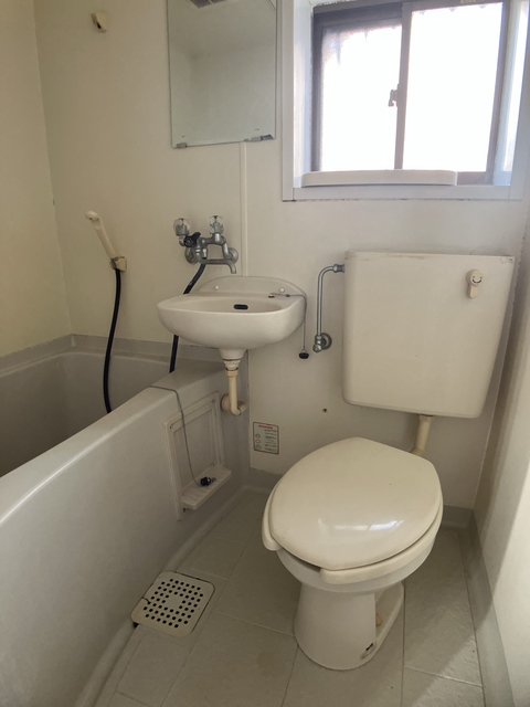バス・シャワールーム　※別のお部屋の参考画像です。現況優先。