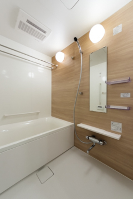 バス・シャワールーム　※写真は同タイプ住戸です。