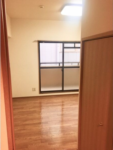 居室・リビング　※写真は同じマンションの違う部屋のものになります。