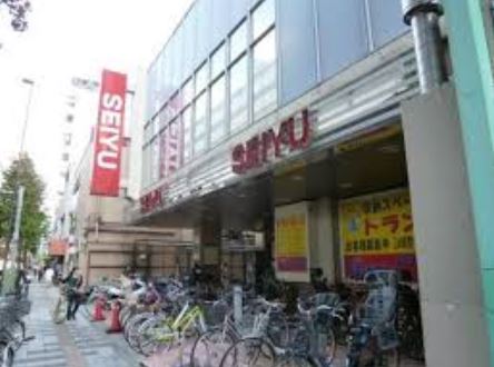 スーパー　西友 駒沢店（スーパー）まで608m