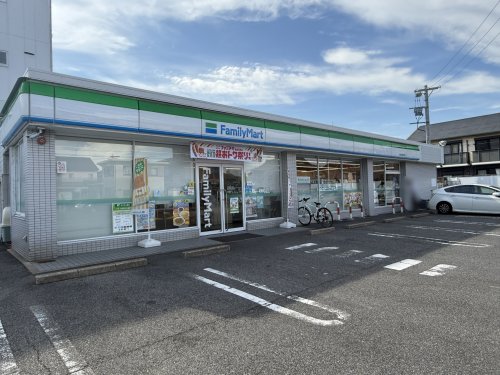 コンビニ　ファミリーマート 春日井西本町店（コンビニ）まで948m