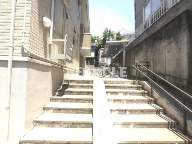 エントランス　建物の内部です