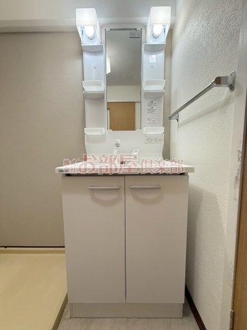 洗面設備　脱衣スペースもあります