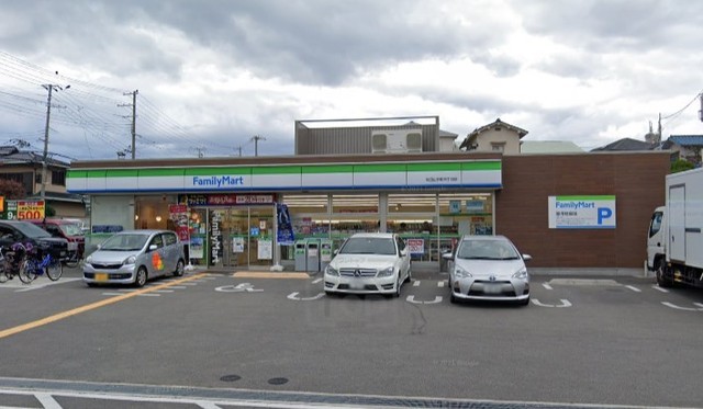 コンビニ　ファミリーマート　吹田山手町四丁目（コンビニ）まで635m