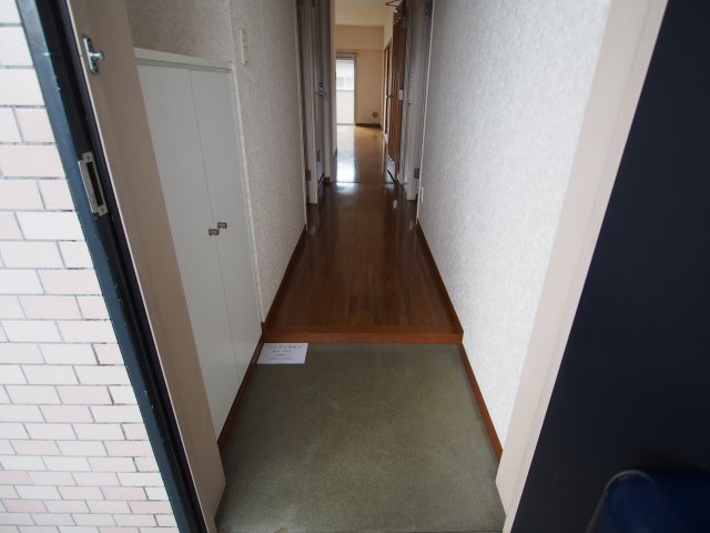 玄関　明るい玄関です