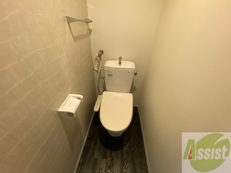 トイレ　トイレです。ウォシュレット付を探している方、おすすめです。