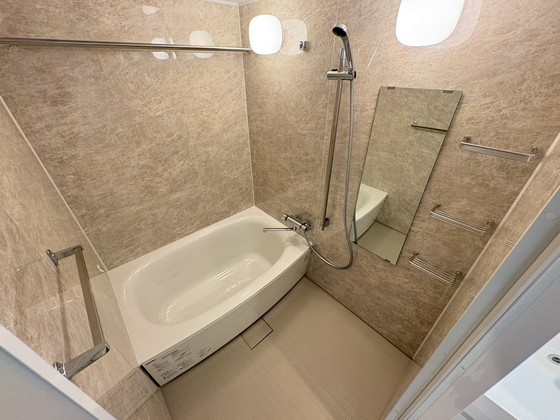 バス・シャワールーム　※他部屋の写真となります。